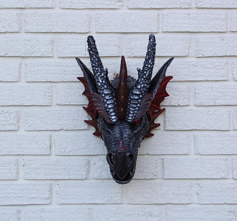 dragón cabeza pared